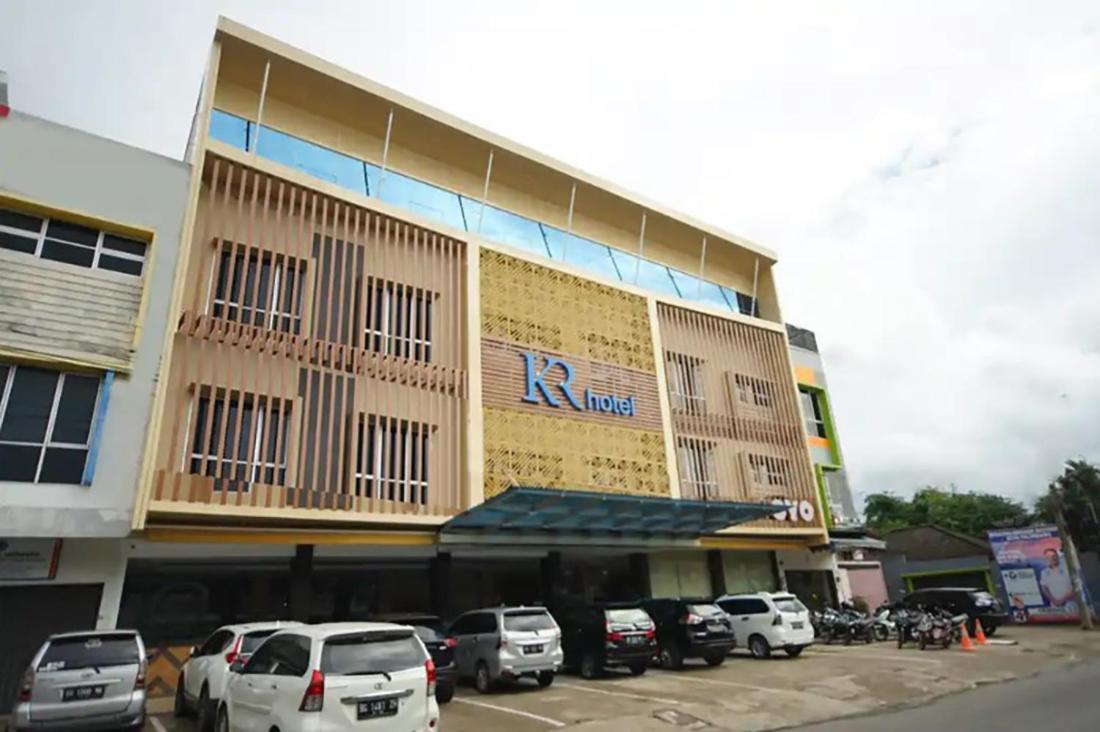 Twospaces Living At Kr Hotel Palembang Esterno foto